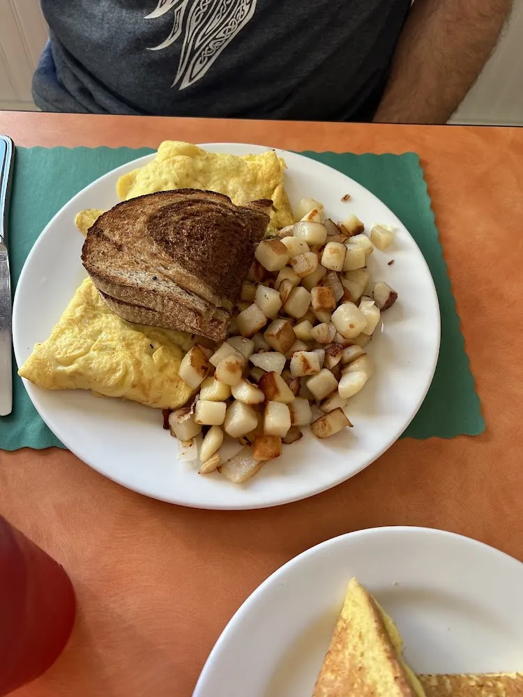 Veggie Omelette with Marble Rye Toast and Home Fries